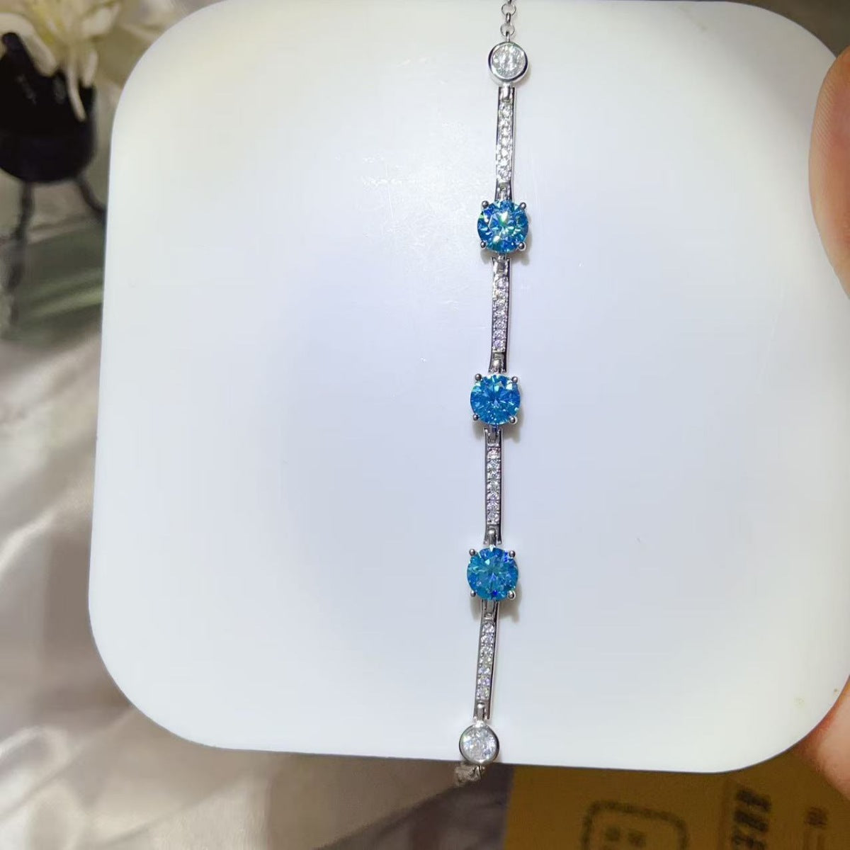 9338ba16-1278-4c4b-8111-c6a3eb26cb93-Max