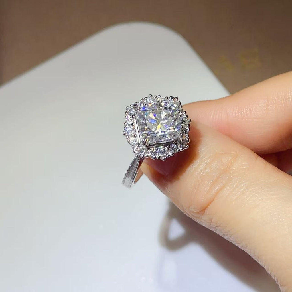 bcccdd0b-fd35-4b0e-9900-600843b9b972-Max