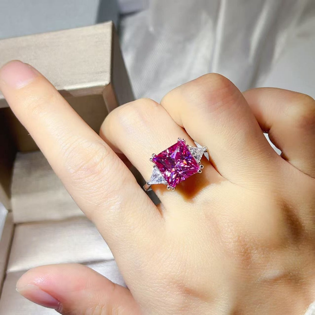 c121ae4b-11cf-456c-a034-1c53cdf3bf32-Max