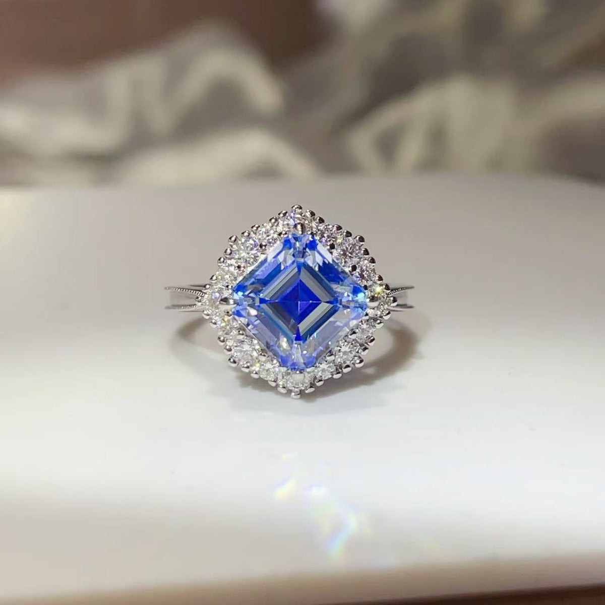 f15204b9-2882-445a-80d3-e07786a44c5b-Max